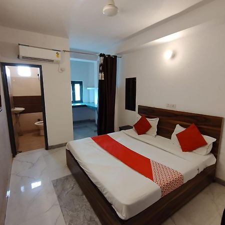 New Signature Village New Delhi Bagian luar foto