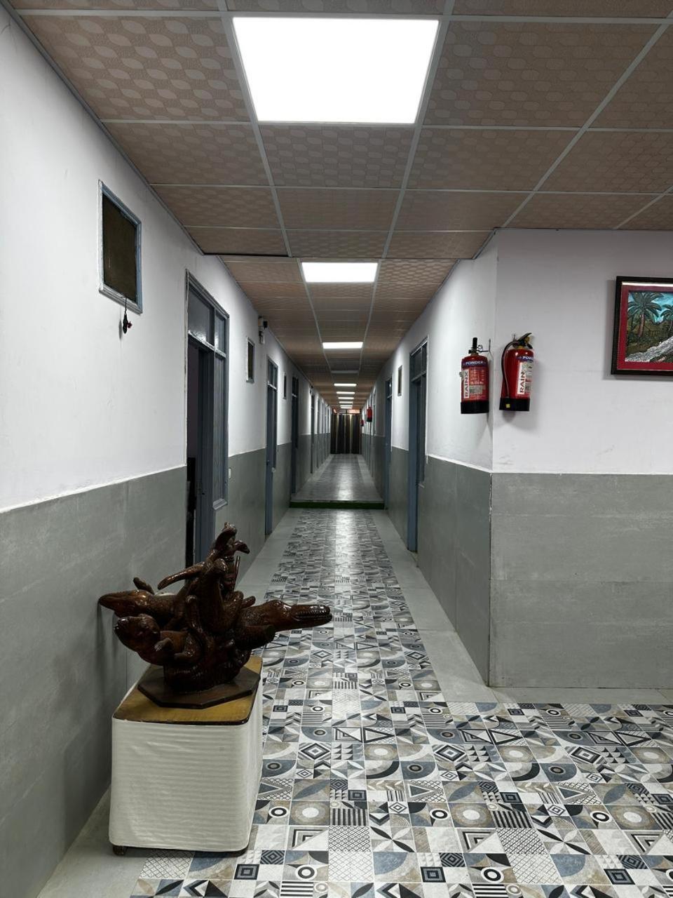 New Signature Village New Delhi Bagian luar foto