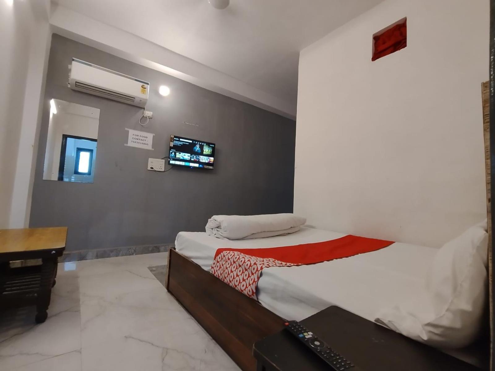 New Signature Village New Delhi Bagian luar foto