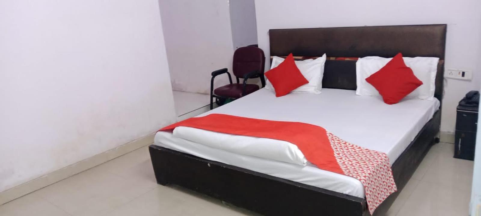 New Signature Village New Delhi Bagian luar foto